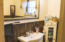 Urgent!! Casa de Vanzare, 4 camere, zona Centrala