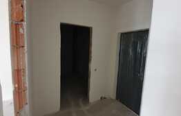 Apartament in zona linistita, parcare inclusa,incalzire in pardoseala, zona Subcetate