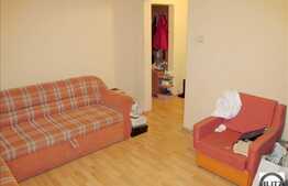 Vanzare apartament 3 camere, 65 mp utili, loc parcare si 2 boxe la susbol!