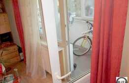 Vanzare apartament 3 camere, 65 mp utili, loc parcare si 2 boxe la susbol!