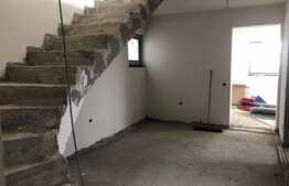 Casa spatioasa cu 200 mp utili, teren 524 mp, Feleacu