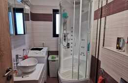 Apartament de vis! 4 camere, terasa, parcare, la cheie, imobil tip vila!