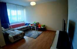 Apartament cu 3 camere in Baciu zona Petrom .