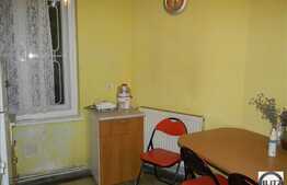 Apartament in casa, zona Teatrul Maghiar, 62 mp, 2 camere decomandate