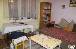 Apartament in casa, zona Teatrul Maghiar, 62 mp, 2 camere decomandate