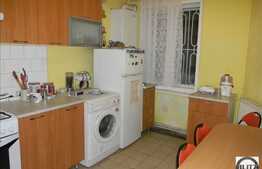 Apartament in casa, zona Teatrul Maghiar, 62 mp, 2 camere decomandate