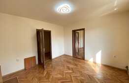 Casa recent renovata, 3 locuri parcare, zona Auchan Iris