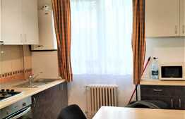 2 camere, decomandat, etaj intermediar, zona Facultatii de Litere