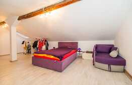 Casa de vanzare, 160 mp utili, Schei