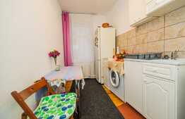 Casa de vanzare, 160 mp utili, Schei