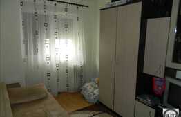 Vanzare apartament decomandat cu 4 camere in zona Mehedinti! Loc de parcare!