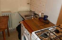 2 camere, 44 mp utili, mobilat dragut, etaj intermediar, zona strazii Primaverii