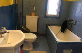 Apartament cu o camera, decomandat, zona Strazii Al. Vlahuta