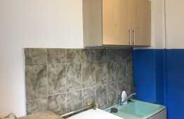 Apartament cu o camera, decomandat, zona Strazii Al. Vlahuta