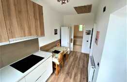 Casa Individuala Intre Lacuri