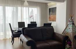 Apartament cu 3 camere, priveliste deosebita,garaj, finisat la cheie