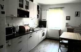 3 camere decomandate, 56 mp, posibilitate parcare, zona Florilor