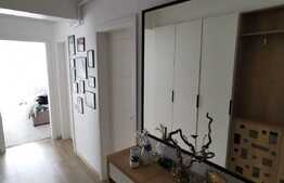 Apartament 3 camere, 67 mp, parcare, zona Vivo!