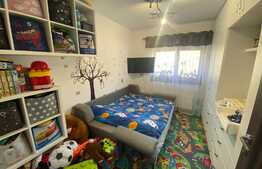 Apartament 3 camere, 68 mp, etaj intermediar, zona Stejarului