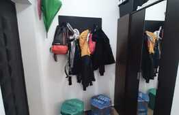 Apartament cu parcare si boxa, etaj intermediar, zona Eroilor