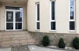 Spatiu birouri, 215 mp, imobil mixt!