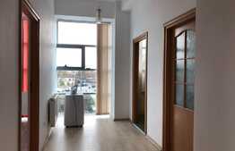 Spatiu birou, 100 mp, imobil mixt, zona P-ta 1 Mai !