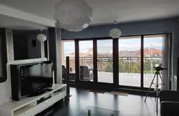 De vanzare casa tip duplex, 300 mp utili, 300 mp teren, strada accesibila si linistita