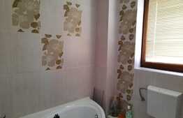 De vanzare casa tip duplex, 300 mp utili, 300 mp teren, strada accesibila si linistita