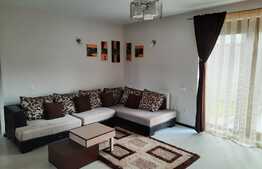 De vanzare casa tip duplex, 300 mp utili, 300 mp teren, strada accesibila si linistita