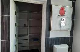 De vanzare casa tip duplex, 300 mp utili, 300 mp teren, strada accesibila si linistita