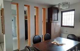 De vanzare casa tip duplex, 300 mp utili, 300 mp teren, strada accesibila si linistita