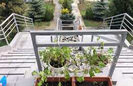 Duplex 600 mp, teren 2400 mp, 10 parcari, zona Grand Hotel Italia