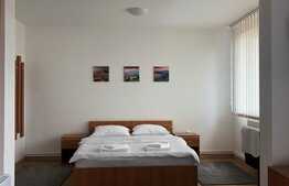 Duplex 600 mp, teren 2400 mp, 10 parcari, zona Grand Hotel Italia