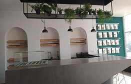 Spatiu comercial, 70 mp, vitrina la strada, zona The OFFICE