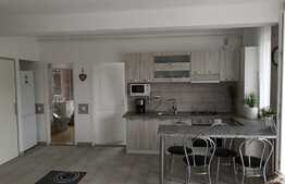 Apartament semidecomandat cu 2 camere, etaj intermediar, si balcon cu orientare sudica!