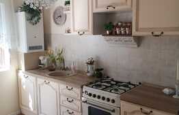 Apartament de 2 camere, 62mp, parcare! zona Sub Cetate