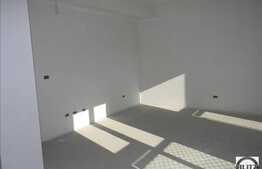 Apartament cu 1 camera, 38 mp utili, decomandat, loc parcare, zona Lidl!