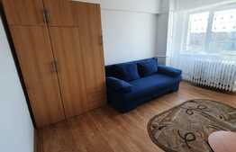 Garsoniera pozitionata pe 13 Decembrie cu loc de parcare!