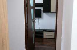 Apartament de 2 camere, la casa, curte de 30 mp, in Tractorul!