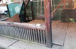 Apartament de 2 camere, la casa, curte de 30 mp, in Tractorul!