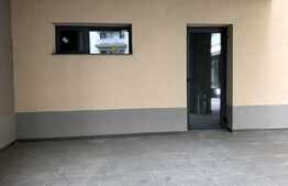 Spatiu comercial, 200 mp, zona centrala, vitrina la strada!