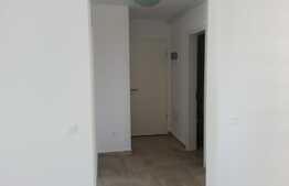 Studio nemobilat, 44 mp, boxă și parcare, zona Coresi!