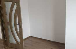 Apartament cu 3 camere și 2 băi, nemobilat, 60 mp în zona Tractorul! 