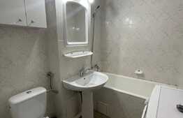 Garsoniera, 30 mp, decomandata, zona Pietei Flora