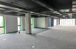 Etaj open space, finisat clasa A. 