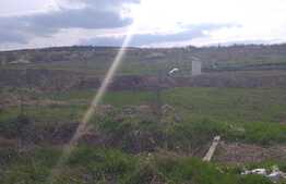 Teren intravilan Sopor 581mp, front 18ml