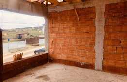 Duplex 110mp utili, teren 375mp in Dezmir