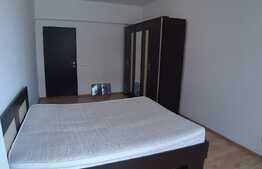 Apartament cu 3 camere, zona Teilor, loc de parcare