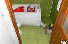 2 camere de vanzare , boxa depozitare, posibilitate mansardare