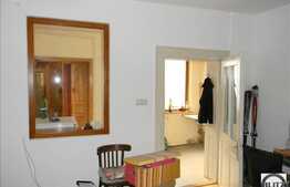 2 camere de vanzare , boxa depozitare, posibilitate mansardare